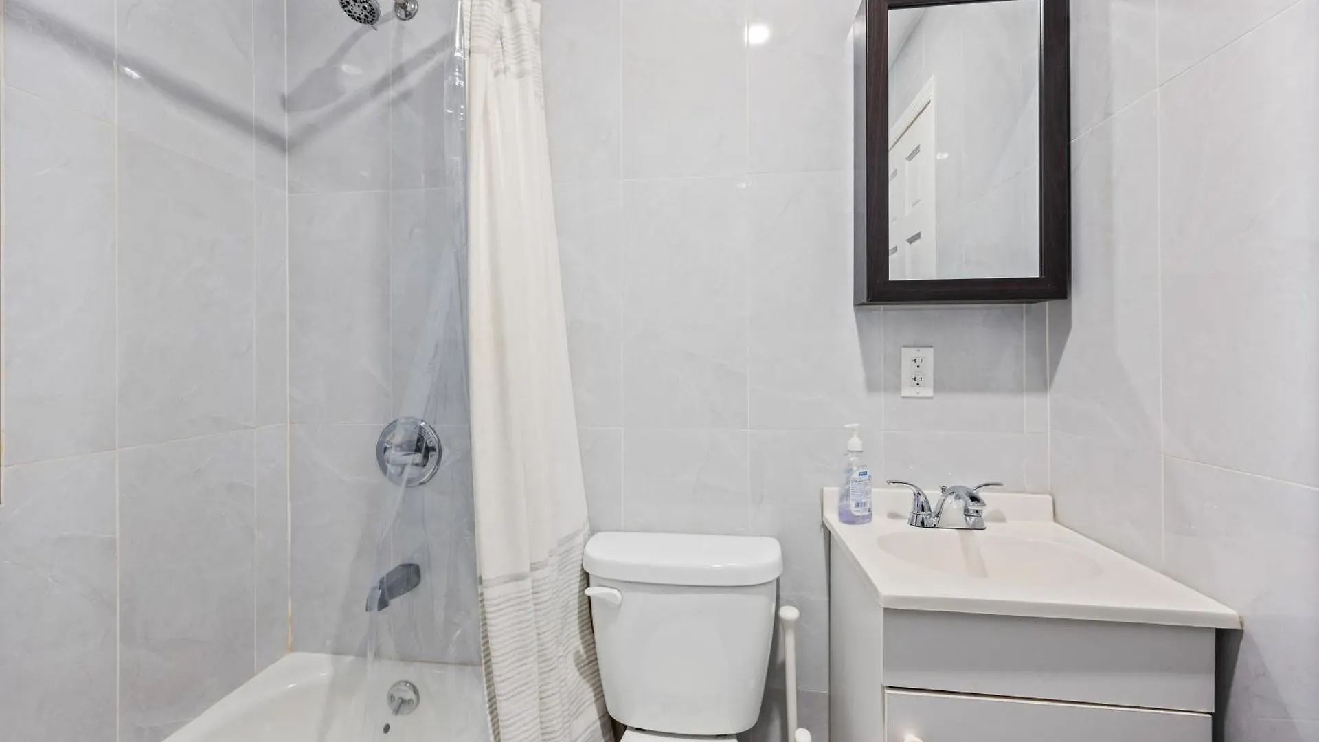 Monthly Lower East Side Two Bedroom New York